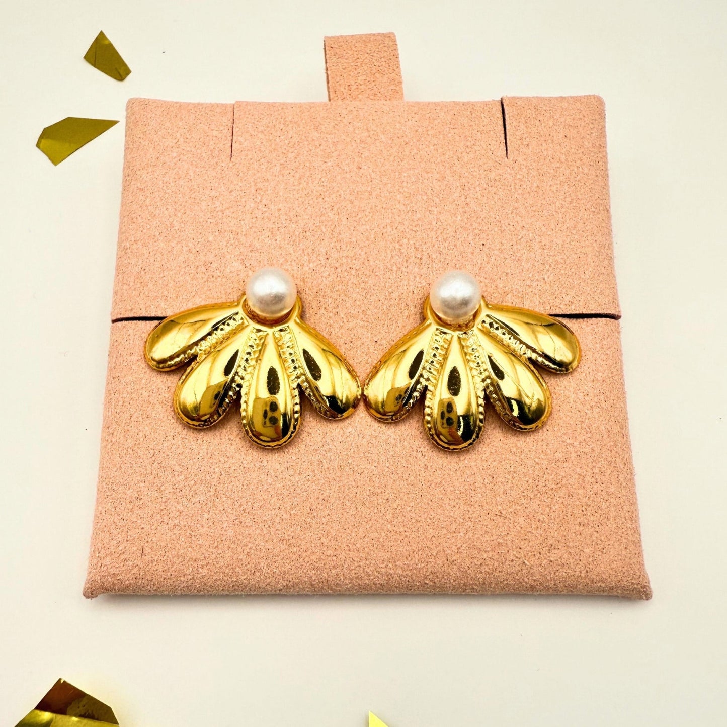 Petals Earrings - B.Fancy