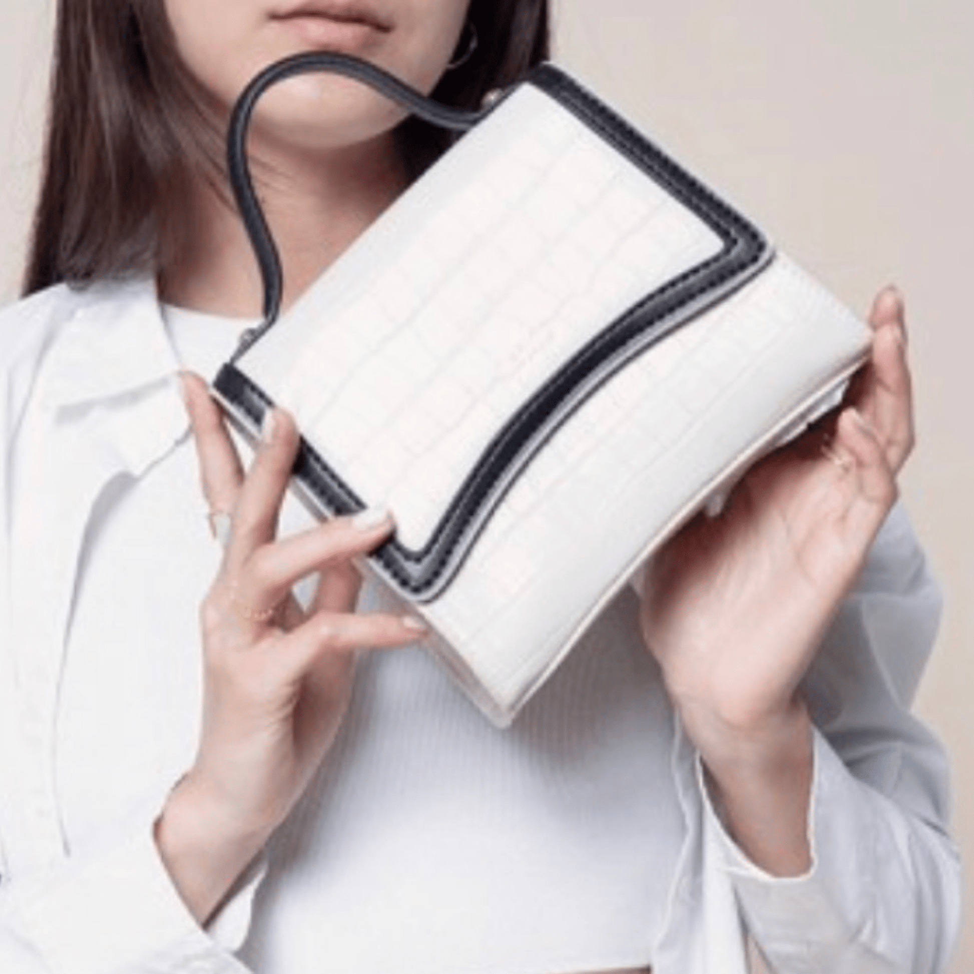 Miranda - White & Black - B.Fancy