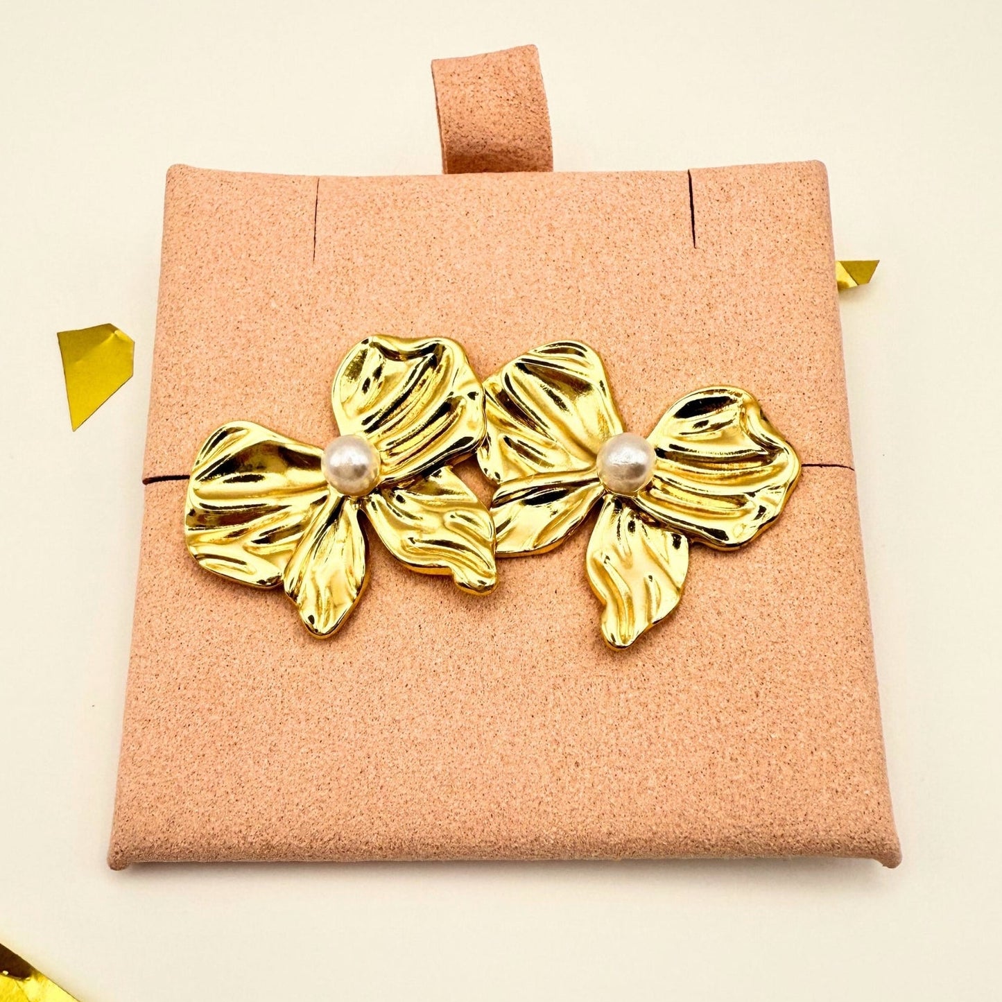 Bow with Pearls Earrings - B.Fancy
