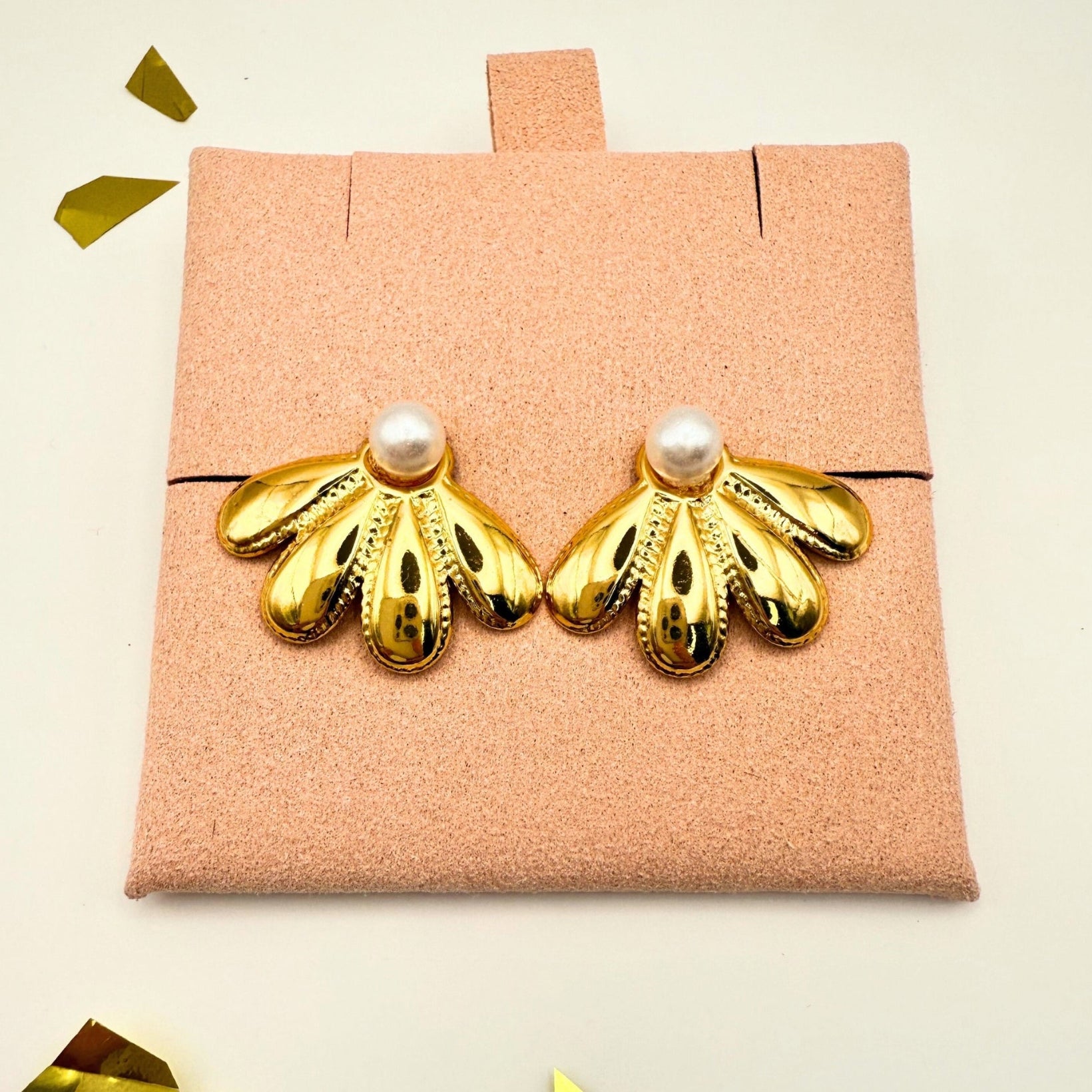 Petals Earrings - B.Fancy
