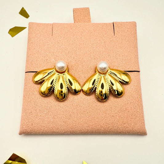 Petals Earrings - B.Fancy